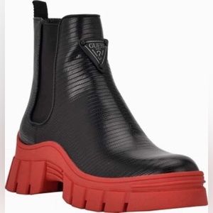 GUESS Women’s Hestia Lug Sole Chelsea Booties